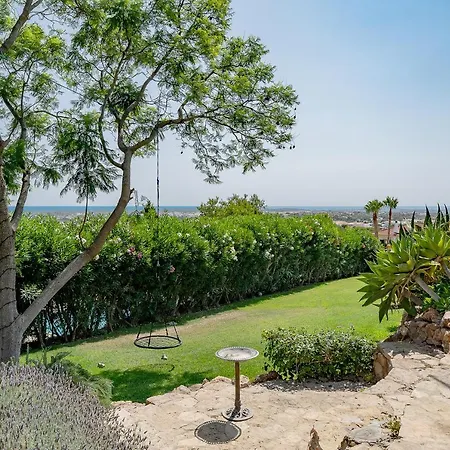 Вилла Private Villa With Panoramic Sea Views From Faro To Albufeira, Private Pool, Sleeps 10
