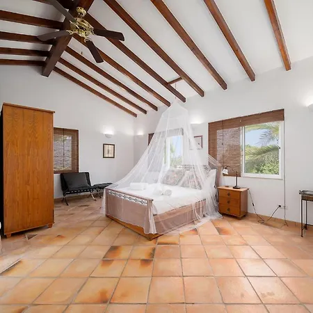 Private Villa With Panoramic Sea Views From Faro To Albufeira, Private Pool, Sleeps 10 Вилла