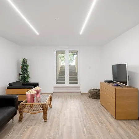 Вилла Private Villa With Panoramic Sea Views From Faro To Albufeira, Private Pool, Sleeps 10 Алмансил