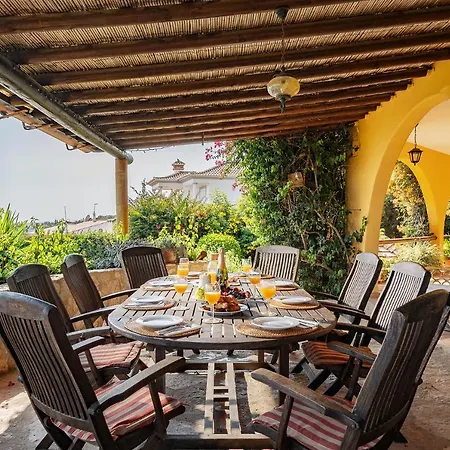 Private Villa With Panoramic Sea Views From Faro To Albufeira, Private Pool, Sleeps 10 Вилла